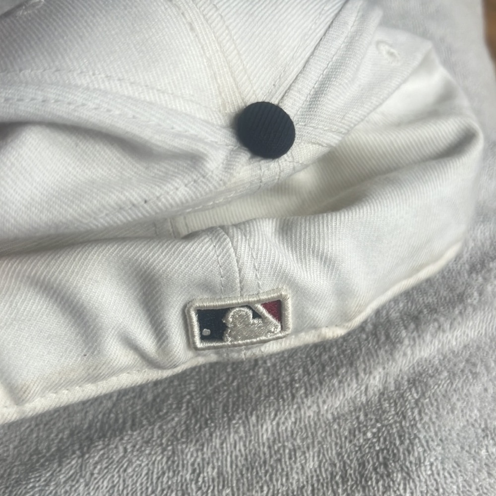 Hat - Picture 3 of 3
